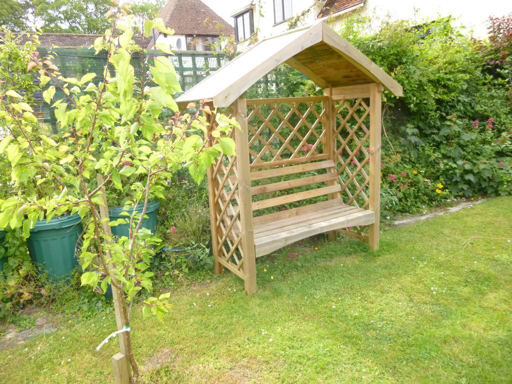Church Hall Farm Bed And Breakfast 브록스테드 외부 사진